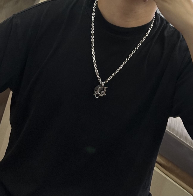 chr1st1an D10r necklaces